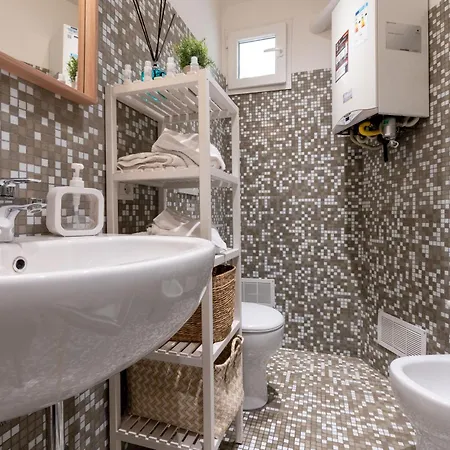 Dolce In Trastevere Apartment *